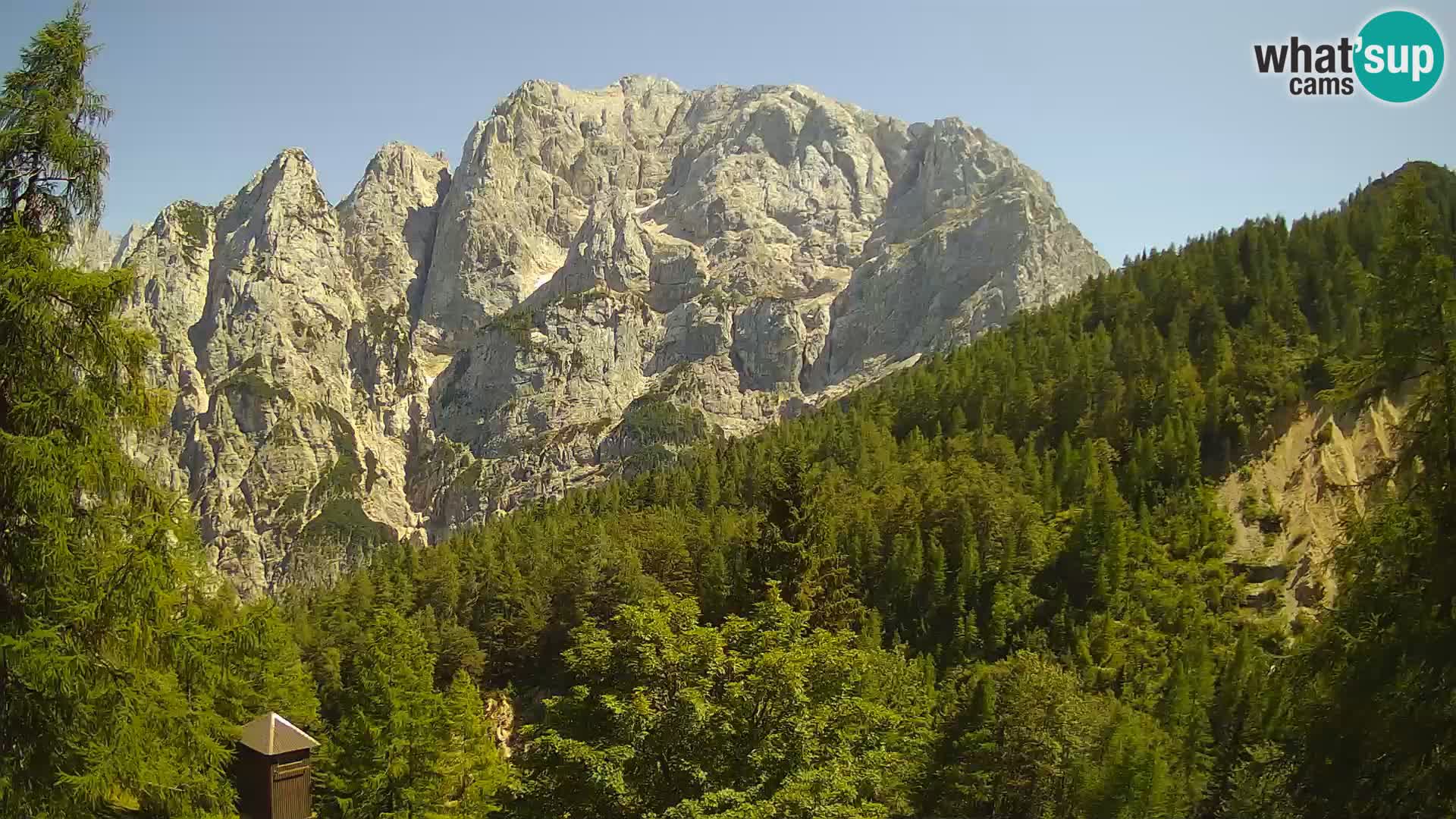 Webcam Vršič LIVE maison Erjavčeva – vue sur PRISOJNIK – Slovénie