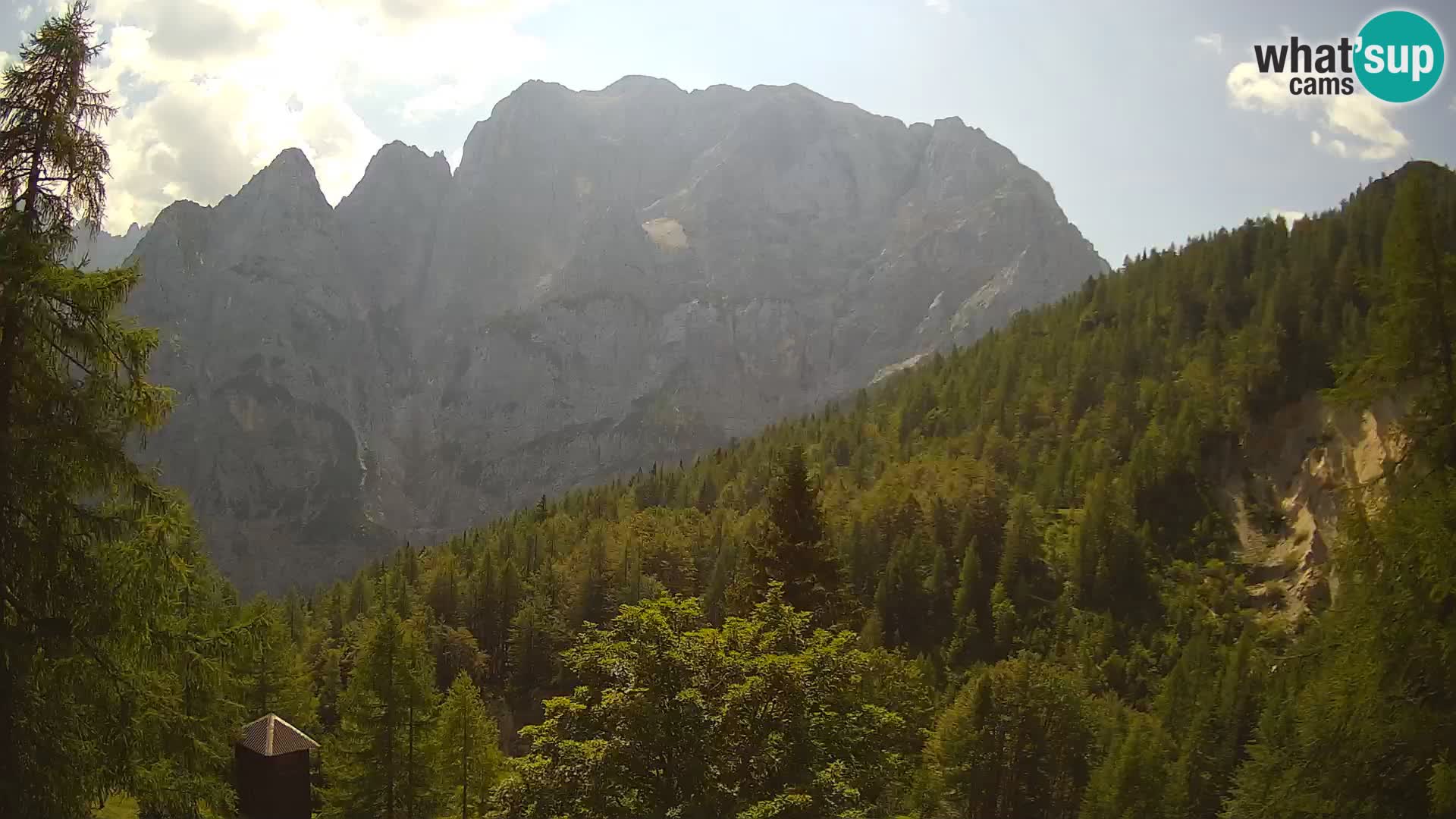 Webcam Vršič LIVE maison Erjavčeva – vue sur PRISOJNIK – Slovénie