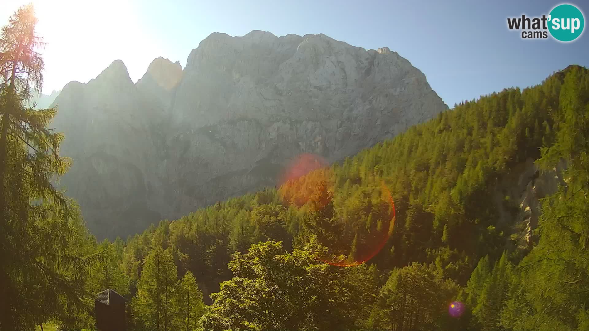 Vršič LIVE Webcam Haus Erjavčeva – Blick auf PRISOJNIK – Slowenien
