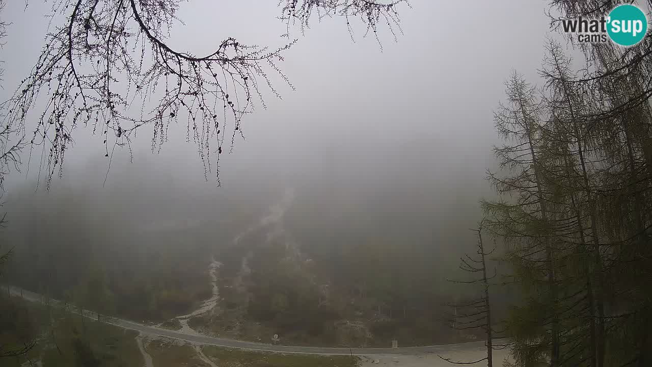 Web kamera Vršič – Erjavčeva kuca – Slovenija
