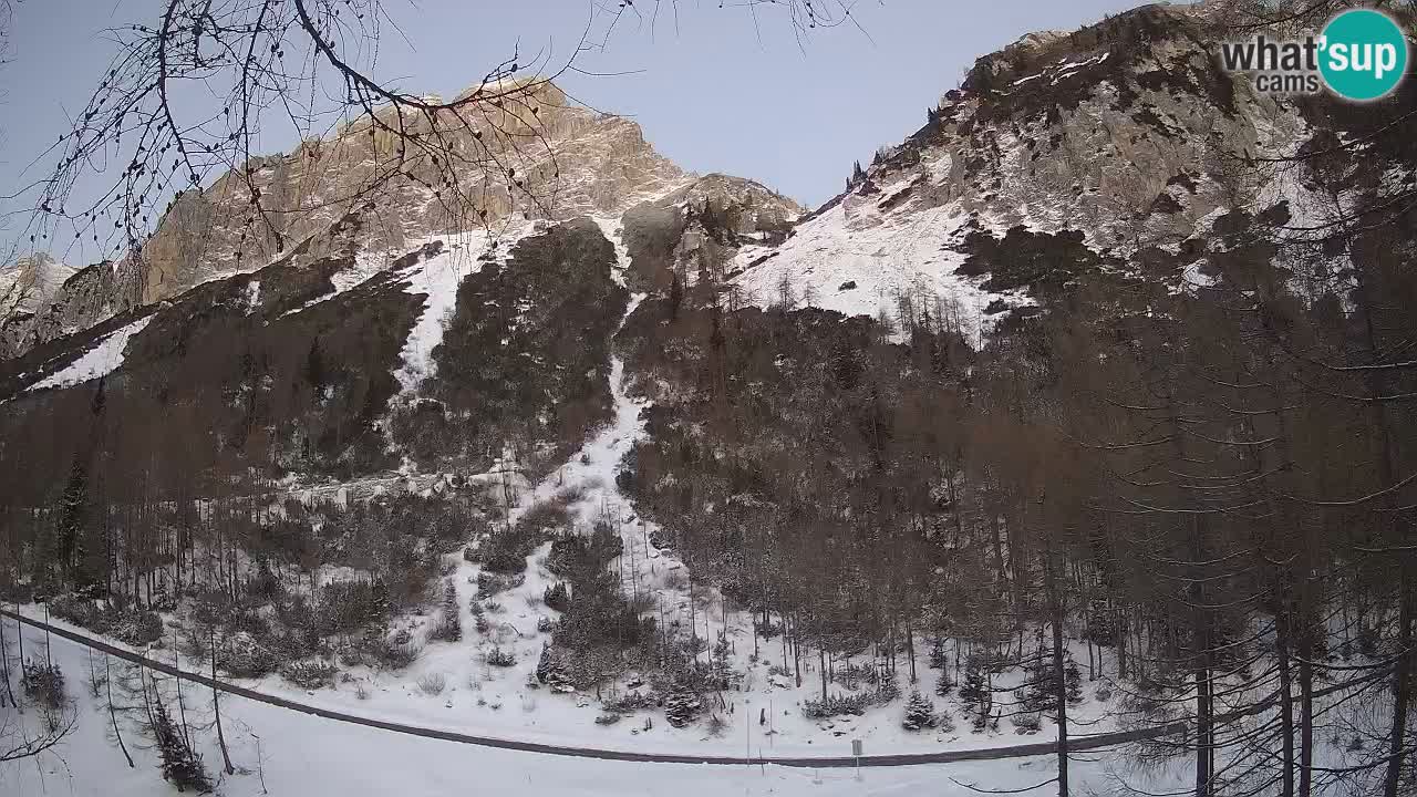 Spletna Kamera Vršič – Erjavčeva hiša – Slovenija