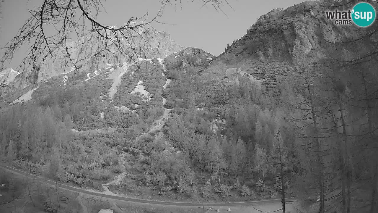 Live webcam Vršič – Baita di montagna Erjavčeva – Slovenia