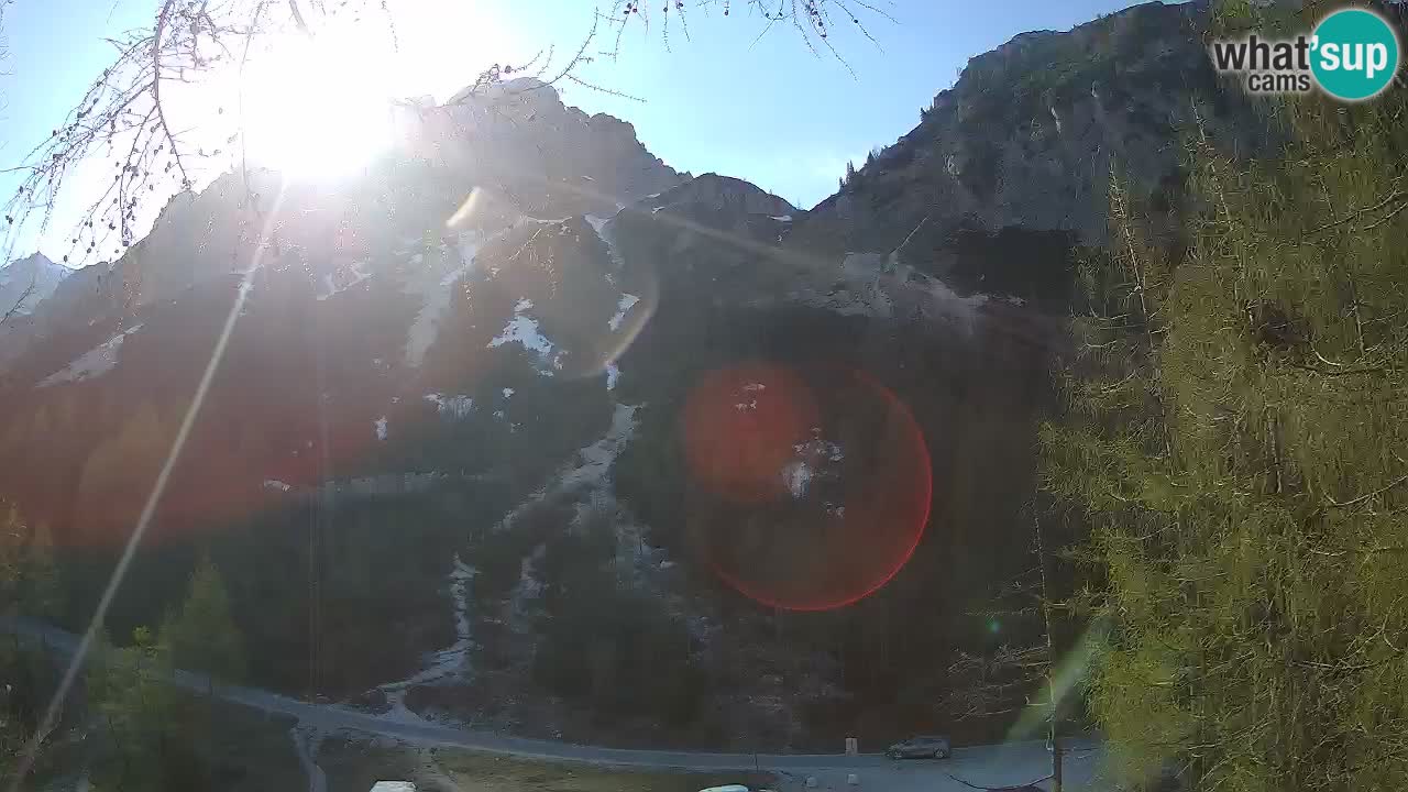 Live webcam Vršič – Erjavčeva house – Slovenia