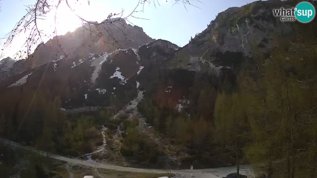 Live webcam Vršič – Erjavčeva house – Slovenia