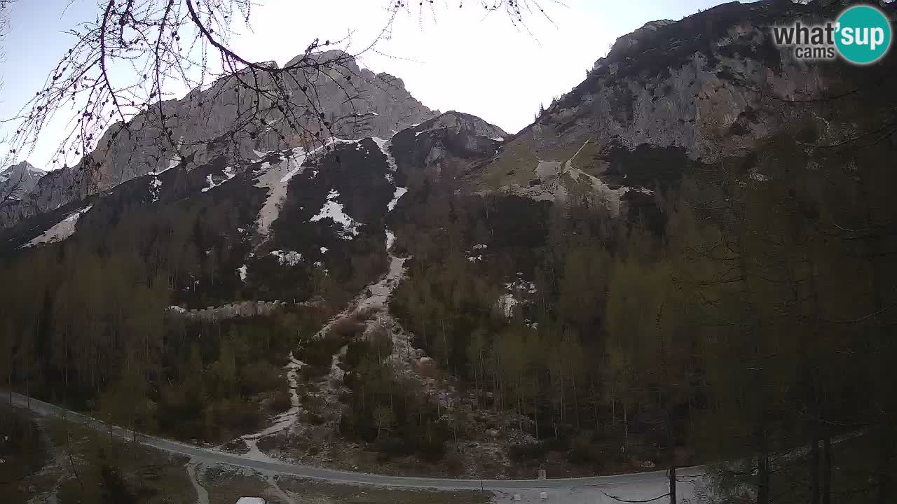 Live webcam Vršič – Erjavčeva house – Slovenia