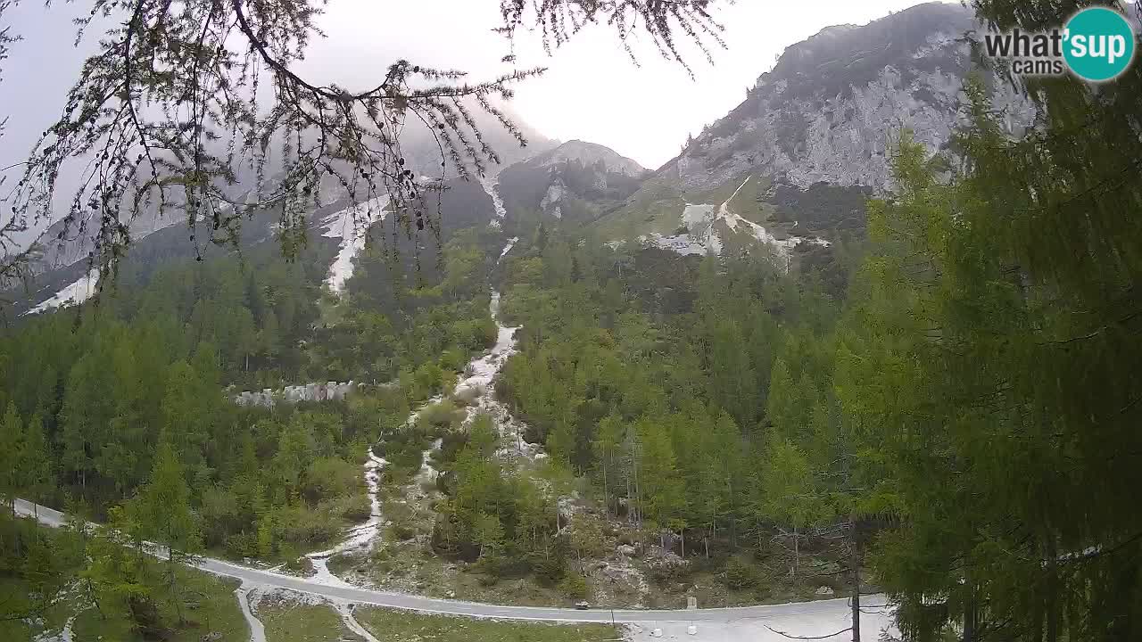 Web kamera Vršič – Erjavčeva kuca – Slovenija
