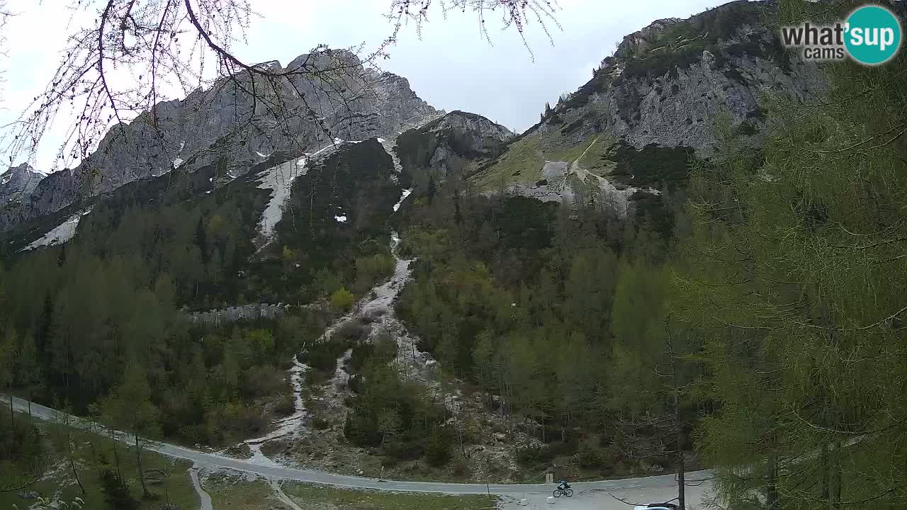 Web kamera Vršič – Erjavčeva kuca – Slovenija