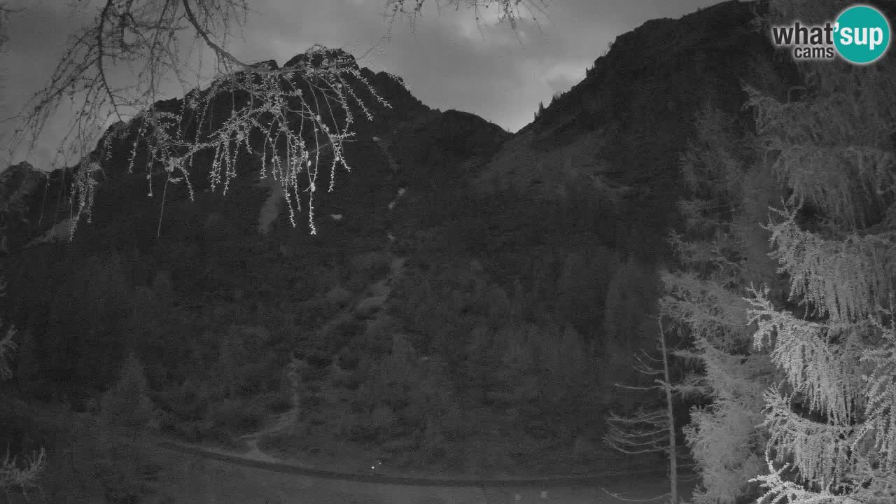 Spletna Kamera Vršič – Erjavčeva hiša – Slovenija