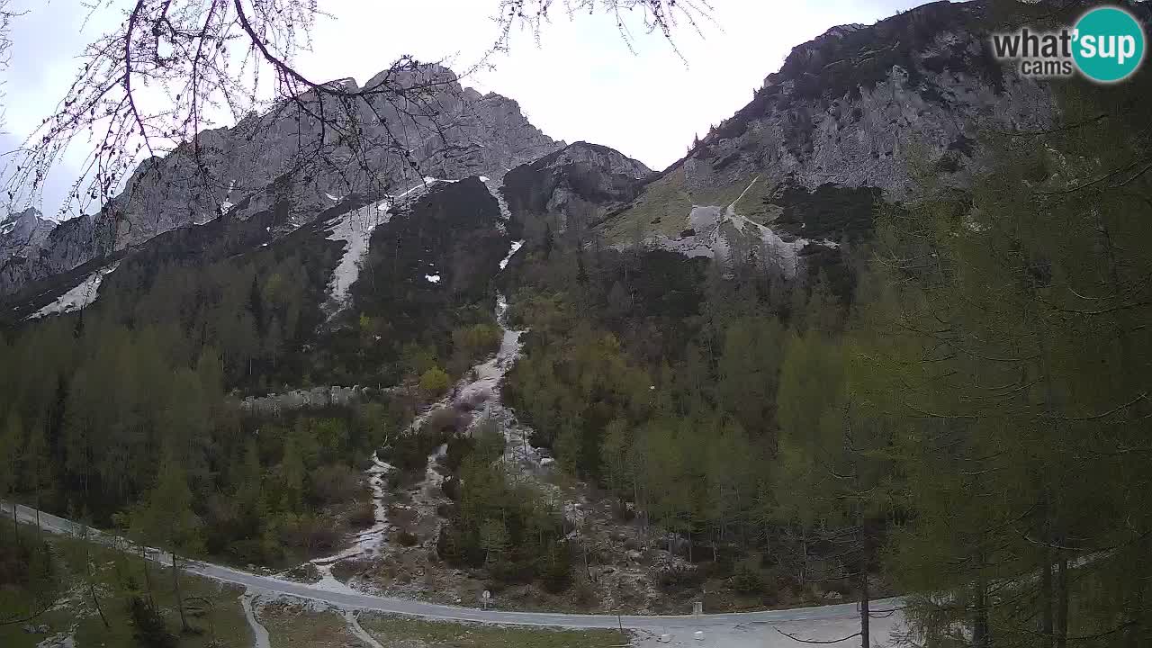 Web kamera Vršič – Erjavčeva kuca – Slovenija