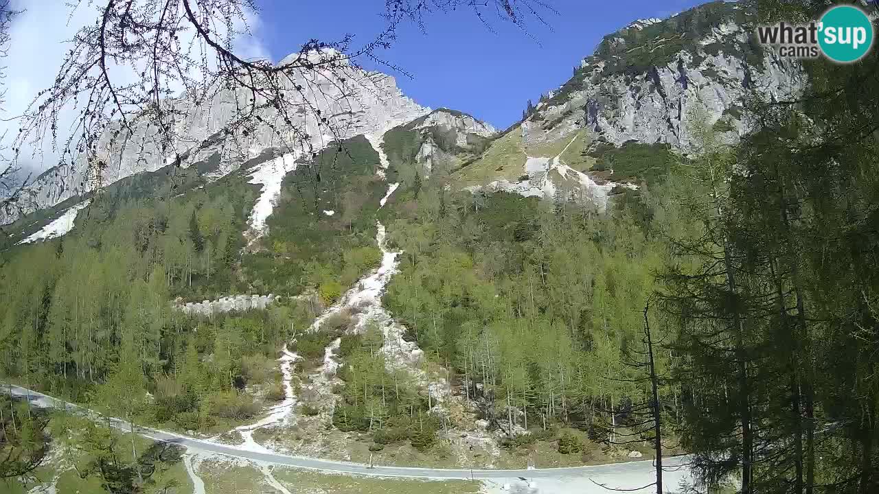 Web kamera Vršič – Erjavčeva kuca – Slovenija