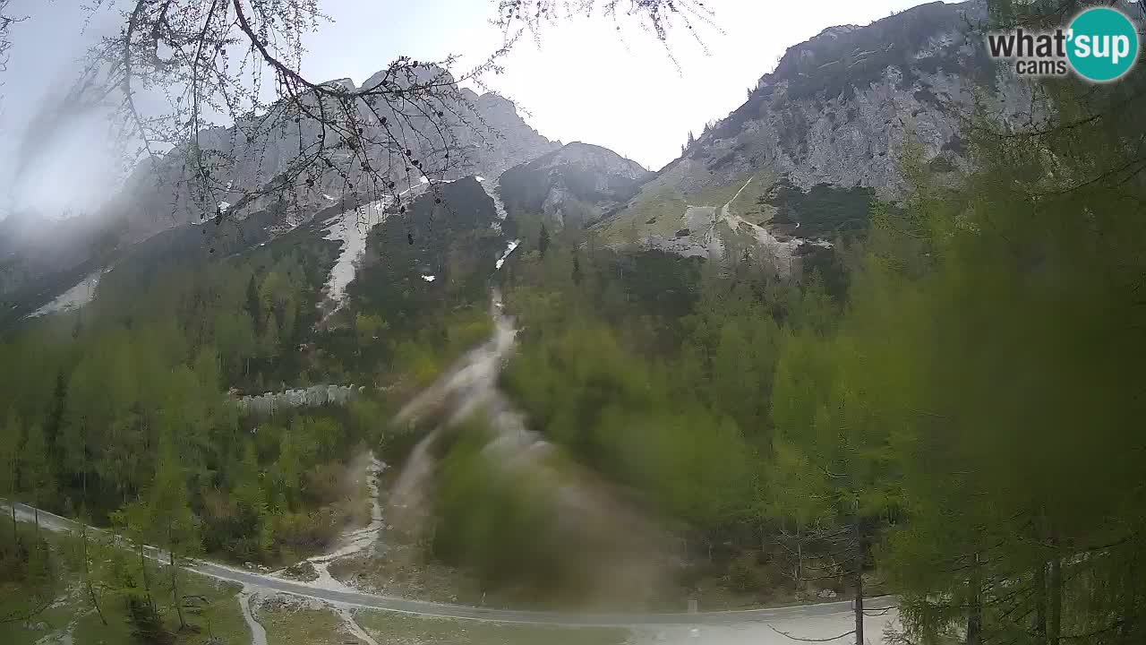 Web kamera Vršič – Erjavčeva kuca – Slovenija
