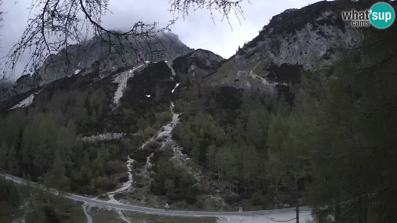 Live webcam Vršič – Erjavčeva house – Slovenia