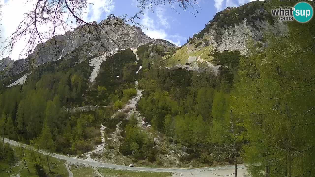 Web kamera Vršič – Erjavčeva kuca – Slovenija