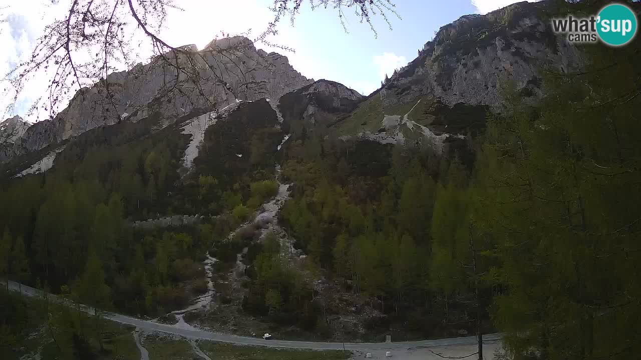Web kamera Vršič – Erjavčeva kuca – Slovenija