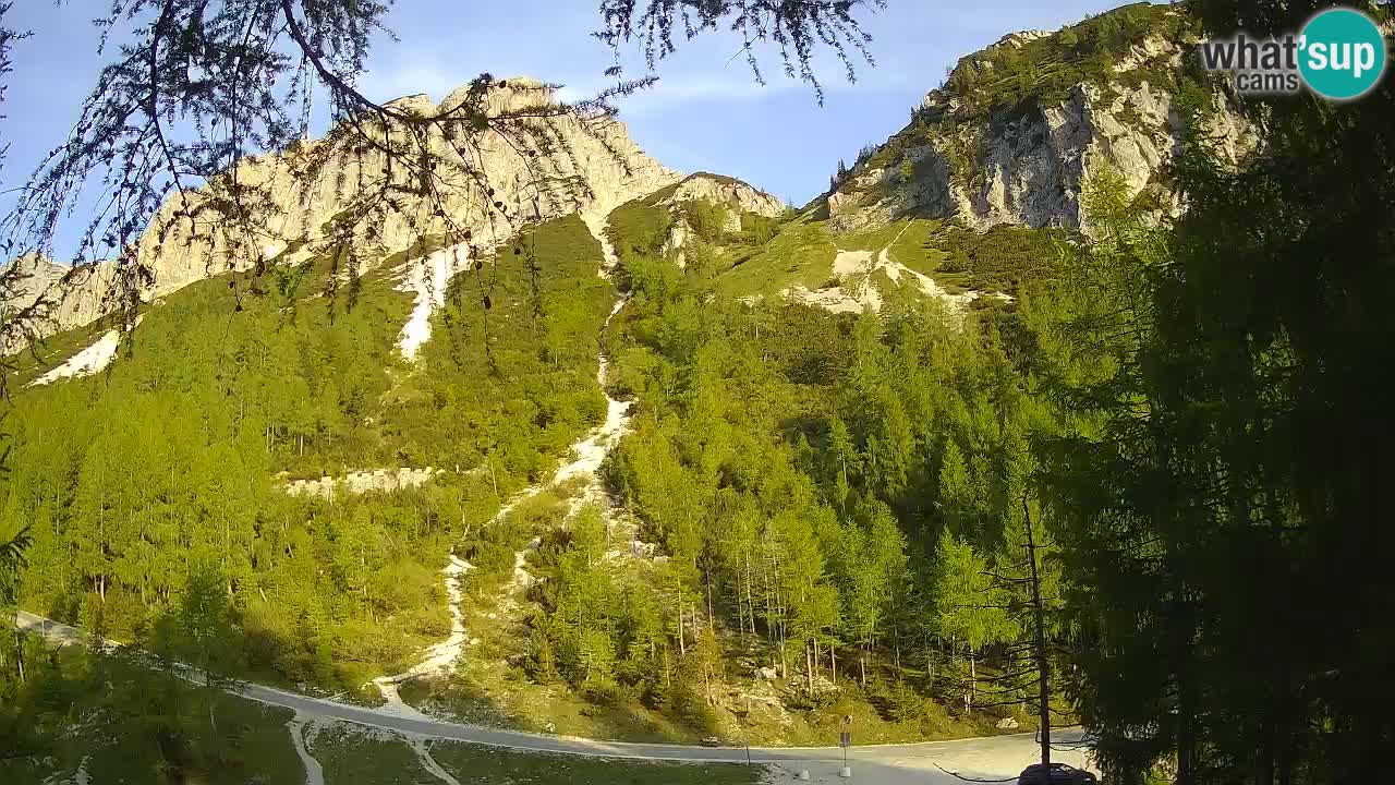 Live webcam Vršič – Erjavčeva house – Slovenia