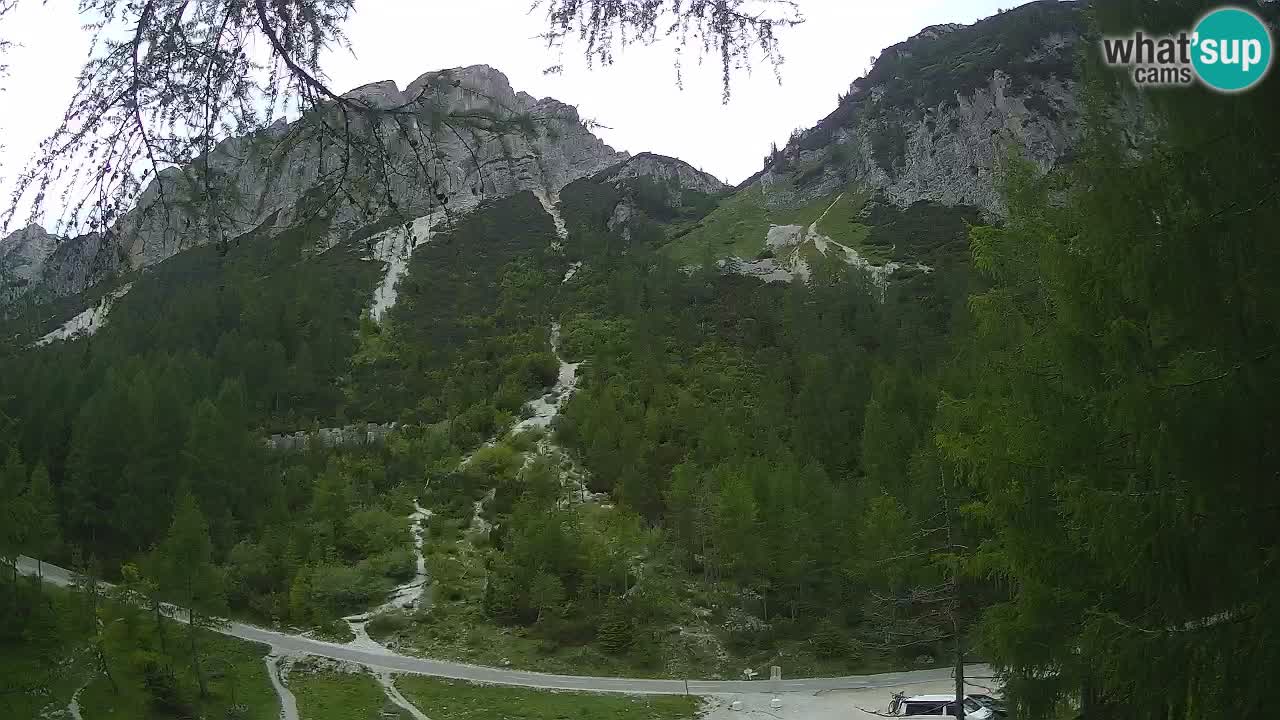 Web kamera Vršič – Erjavčeva kuca – Slovenija