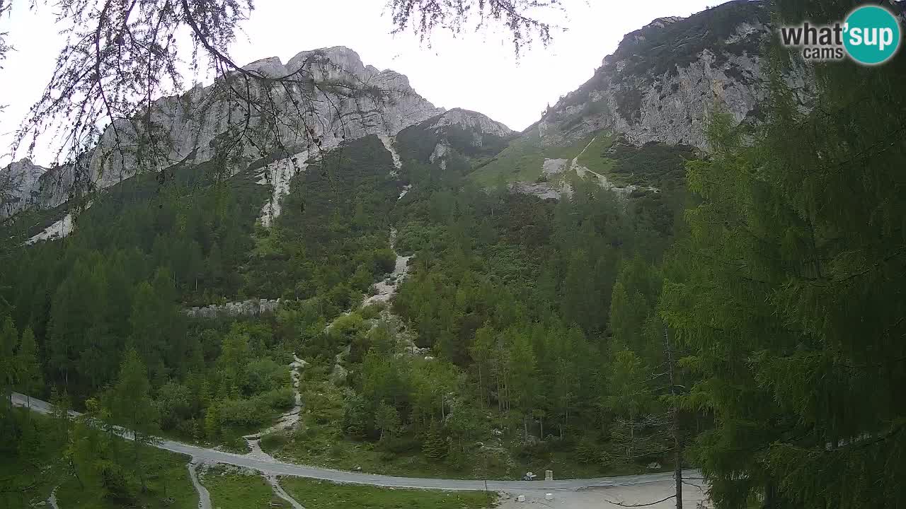 Web kamera Vršič – Erjavčeva kuca – Slovenija