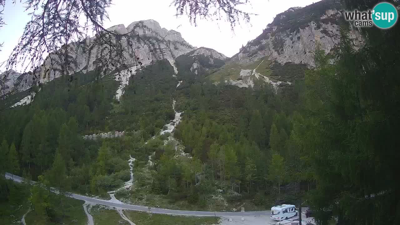Live webcam Vršič – Erjavčeva house – Slovenia