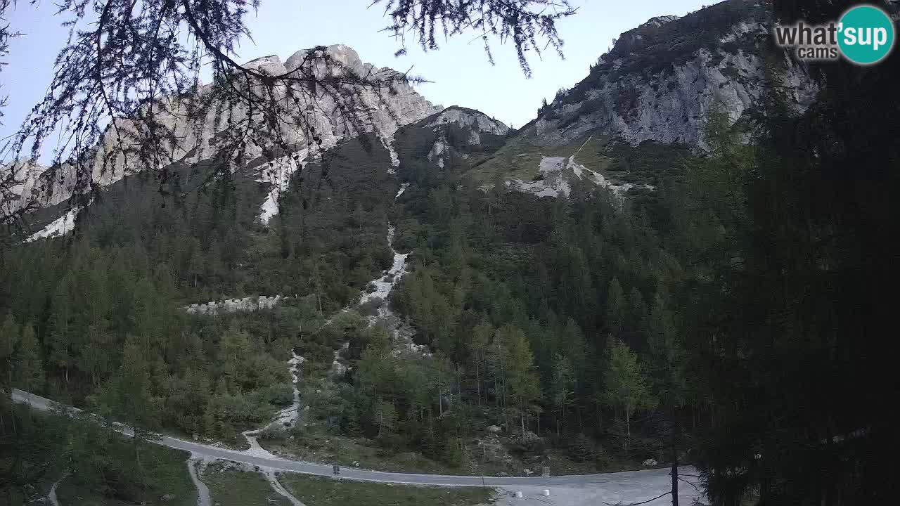 Live webcam Vršič – Erjavčeva house – Slovenia