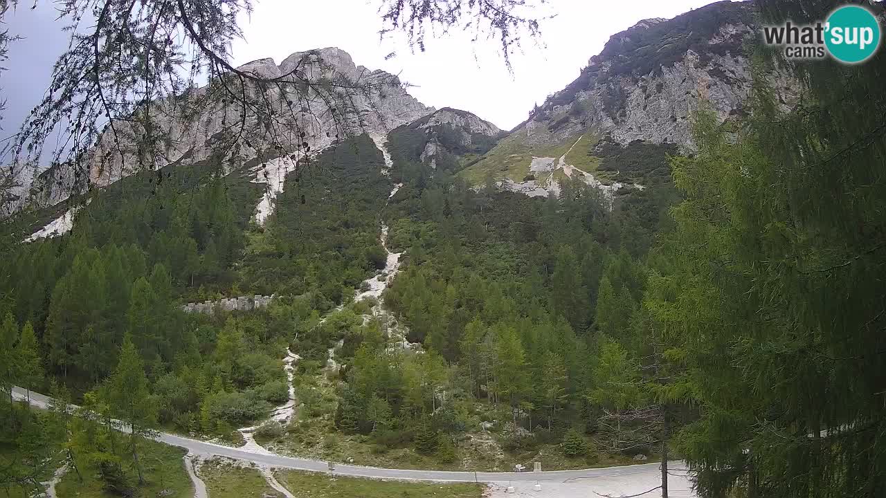 Web kamera Vršič – Erjavčeva kuca – Slovenija