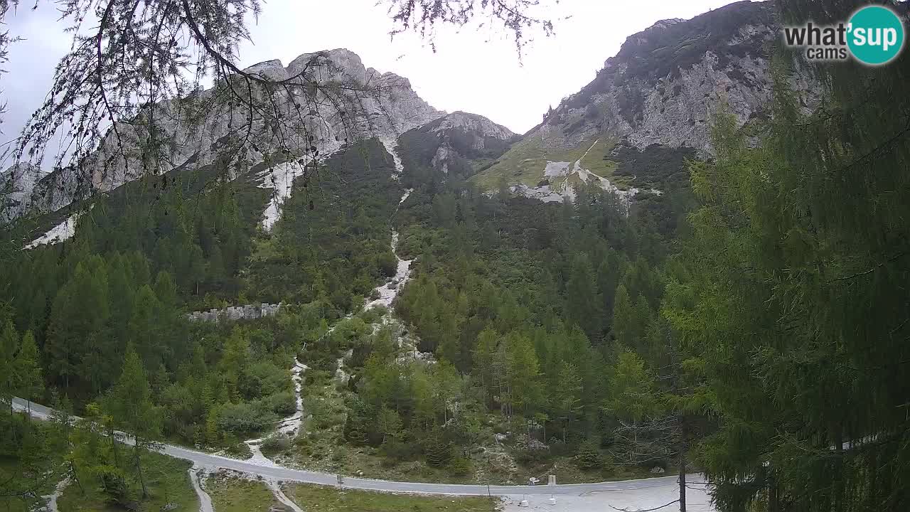 Web kamera Vršič – Erjavčeva kuca – Slovenija