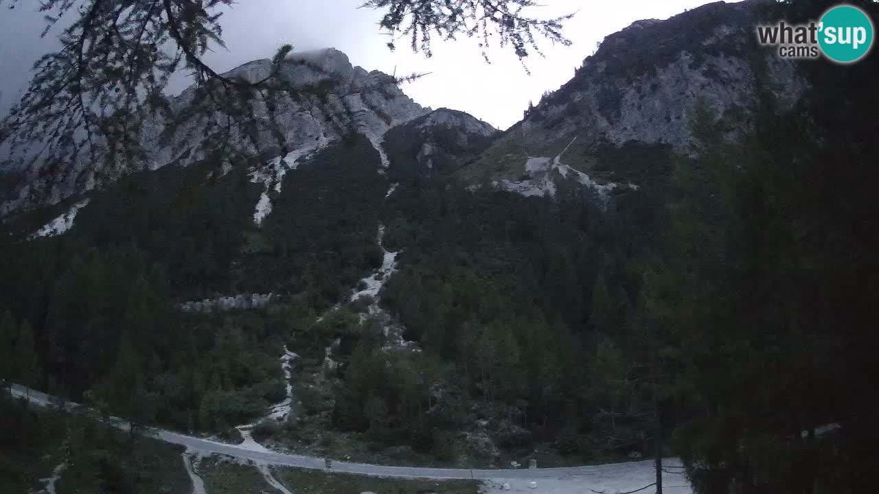 Live webcam Vršič – Erjavčeva house – Slovenia