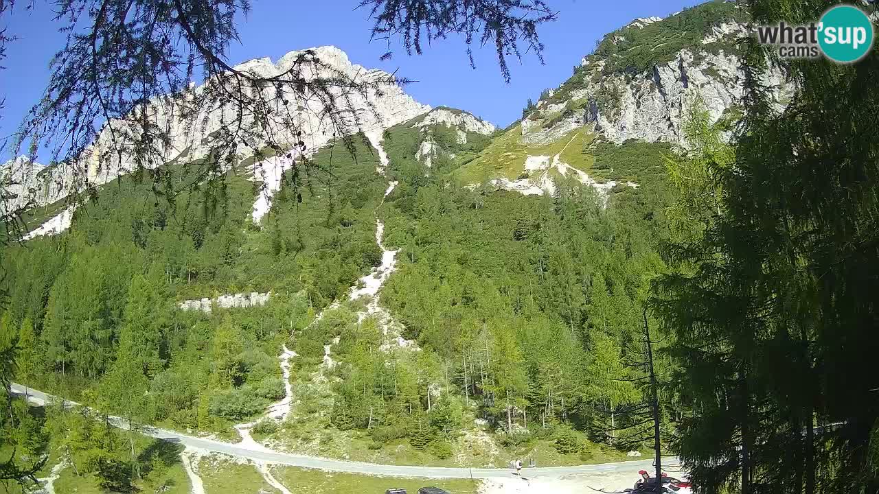 Web kamera Vršič – Erjavčeva kuca – Slovenija