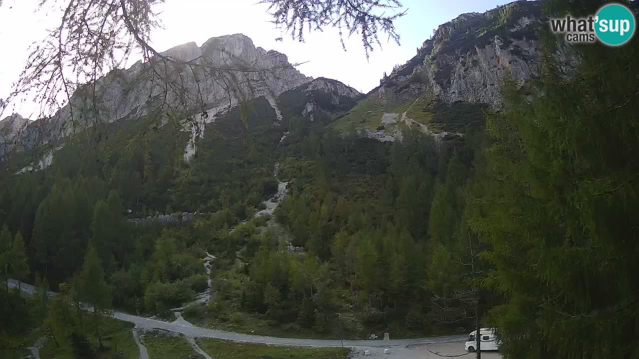 Live webcam Vršič – Erjavčeva house – Slovenia