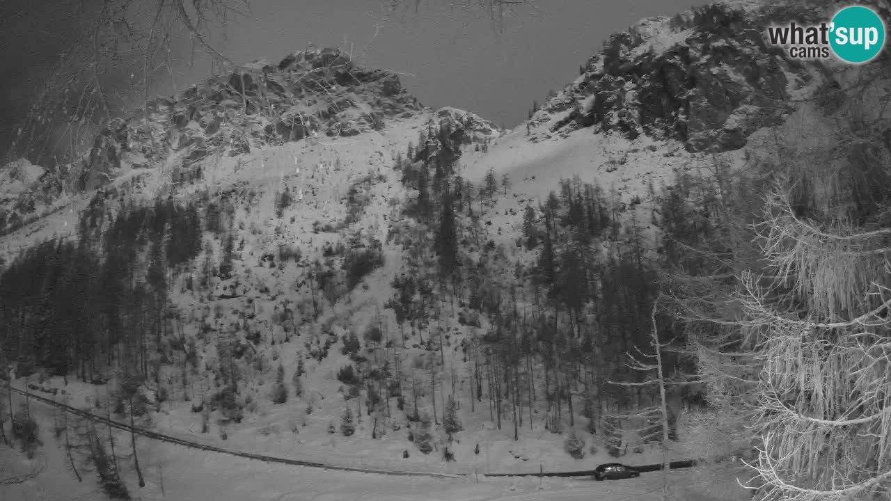 Spletna Kamera Vršič – Erjavčeva hiša – Slovenija