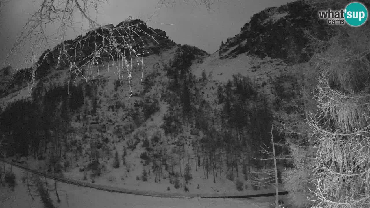 Live webcam Vršič – Erjavčeva house – Slovenia