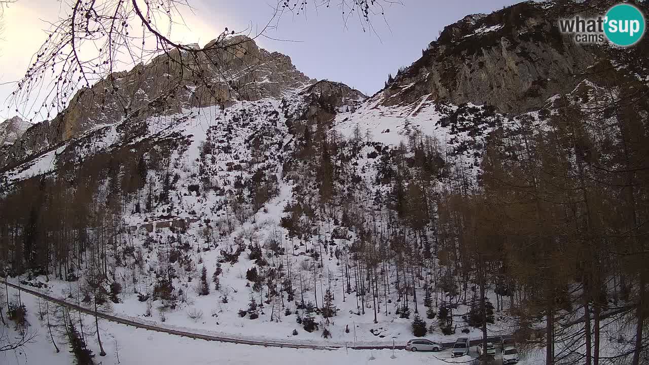 Spletna Kamera Vršič – Erjavčeva hiša – Slovenija