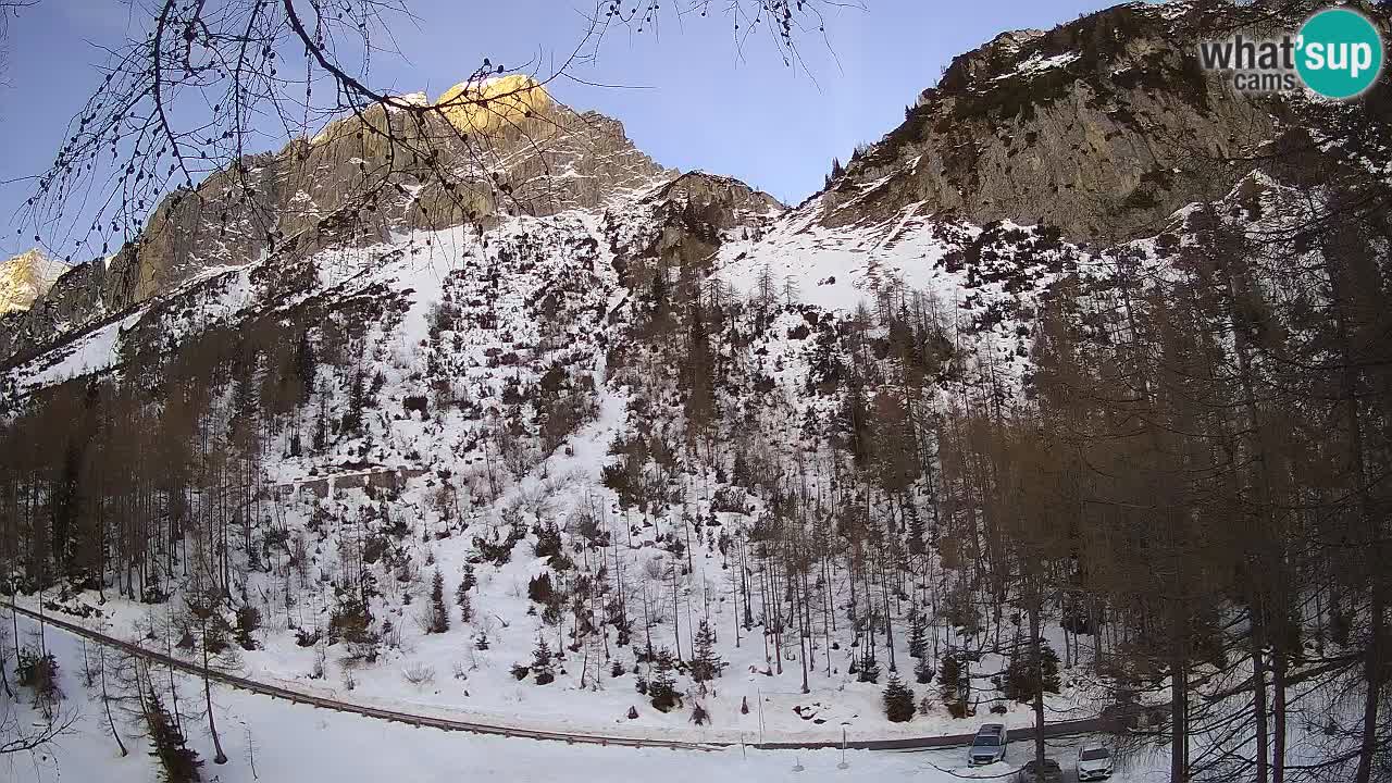 Spletna Kamera Vršič – Erjavčeva hiša – Slovenija