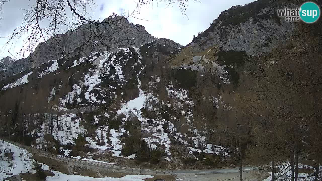 Live webcam Vršič – Erjavčeva house – Slovenia
