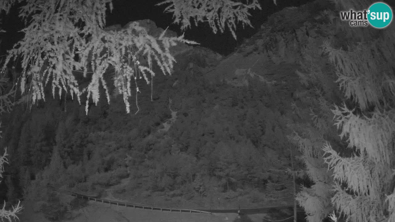 Web kamera Vršič – Erjavčeva kuca – Slovenija