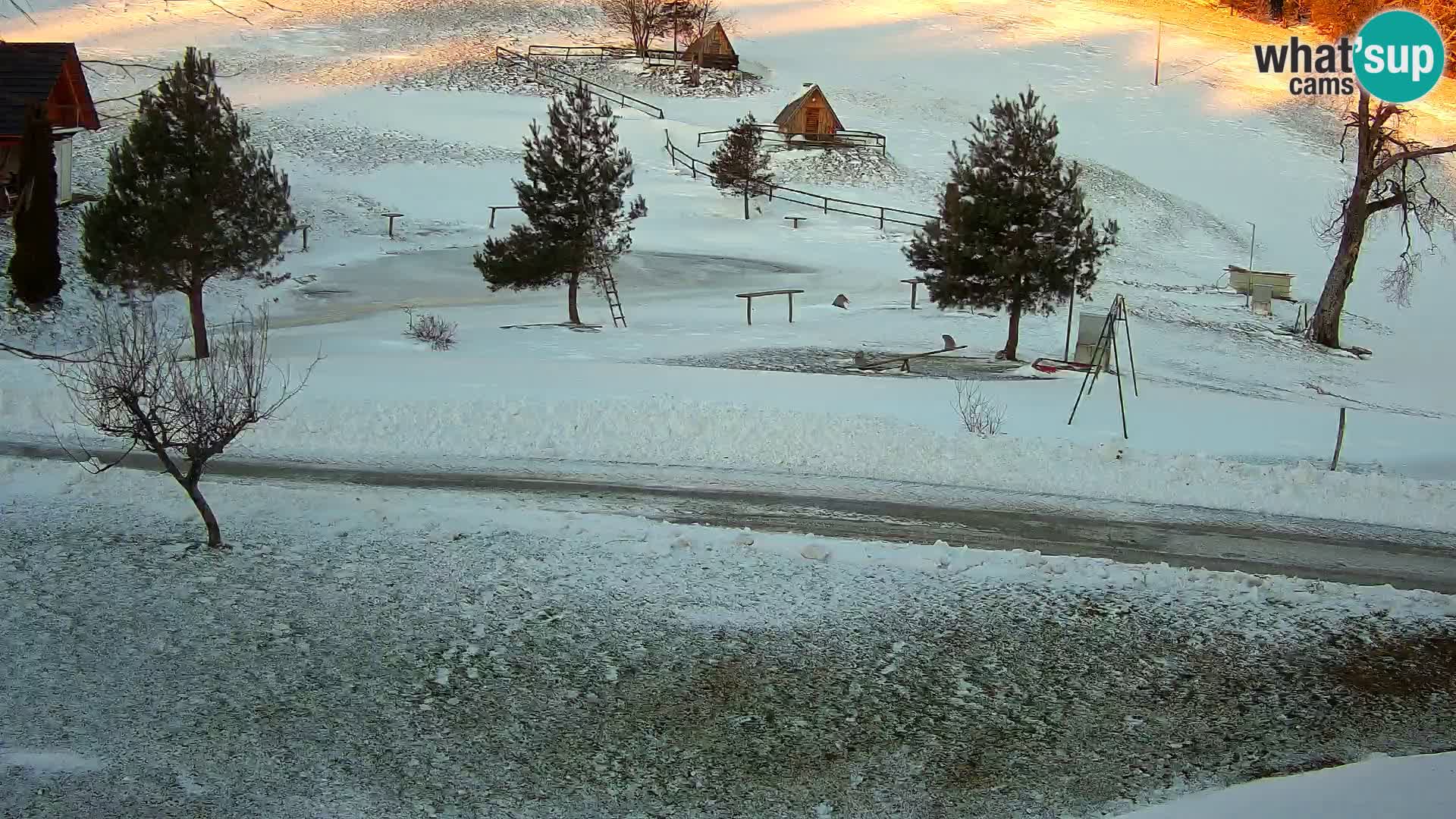 Stagno presso la Fattoria turistica Pr’Vrhovc | webcam in diretta