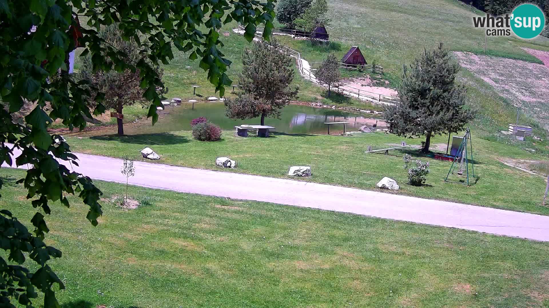 Ribnik na Domačiji Pr’Vrhovc | Spletna kamera