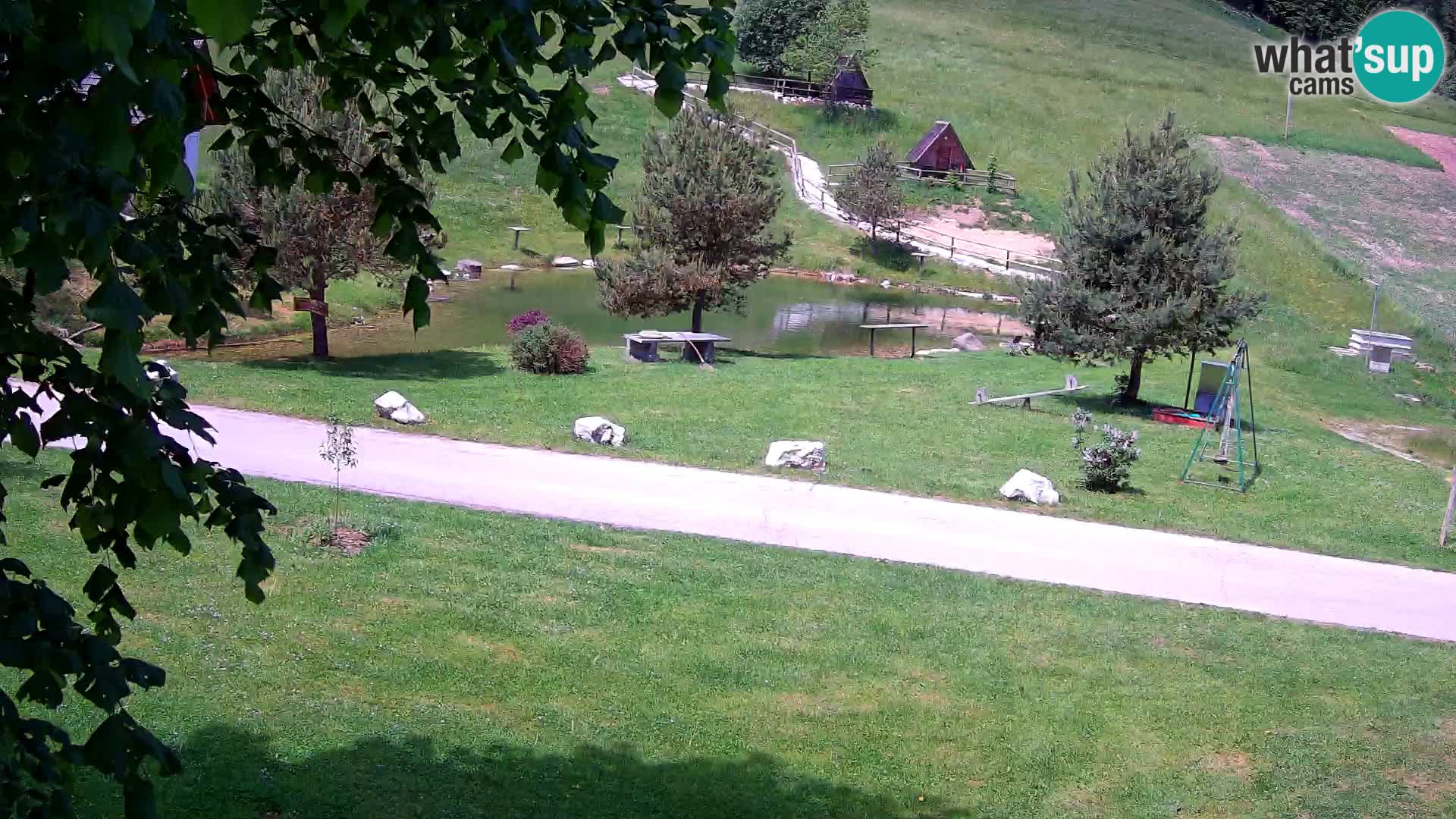 Ribnik na Domačiji Pr’Vrhovc | Spletna kamera