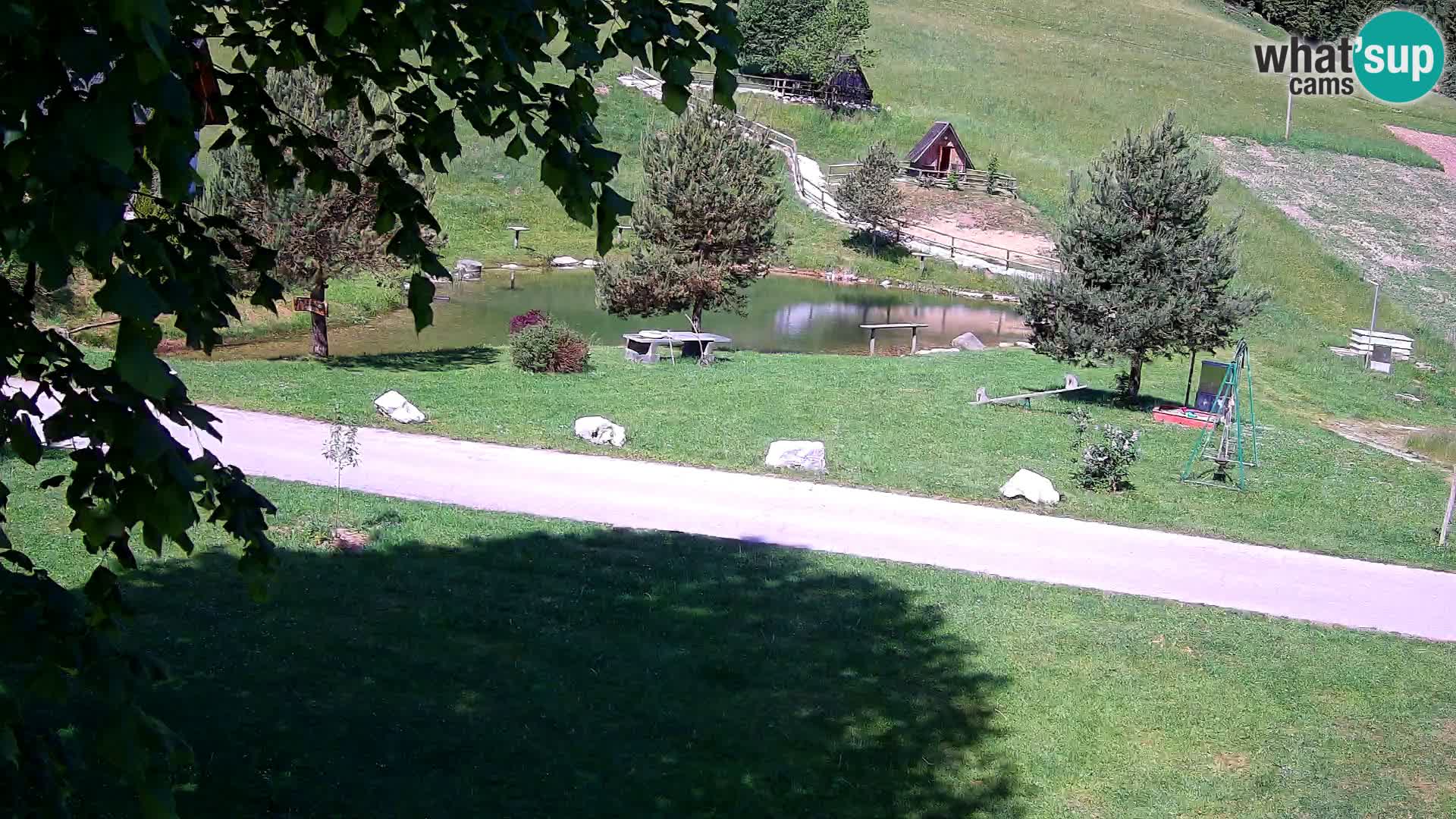 Stagno presso la Fattoria turistica Pr’Vrhovc | webcam in diretta