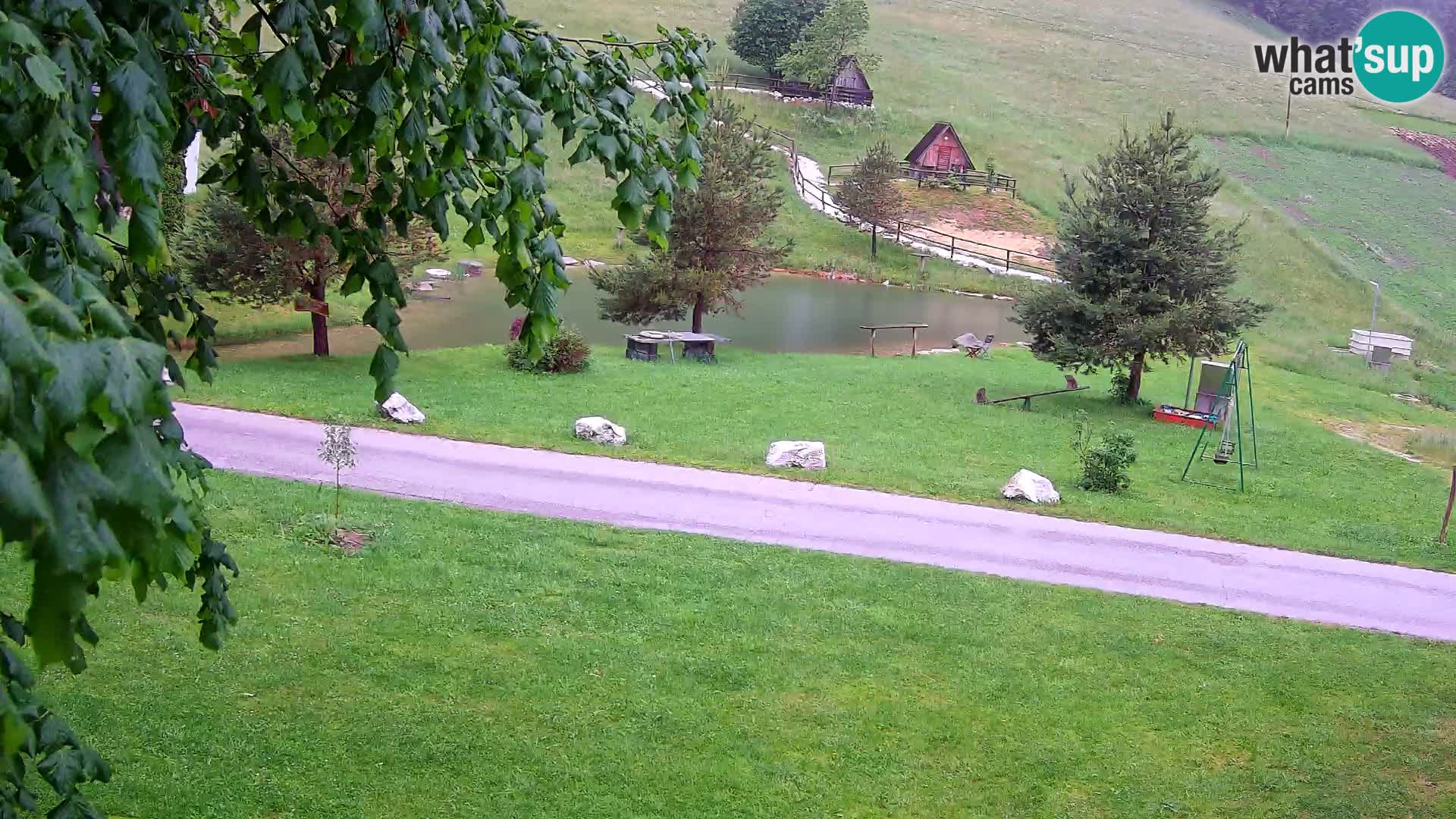 Ribnik na Domačiji Pr’Vrhovc | Spletna kamera