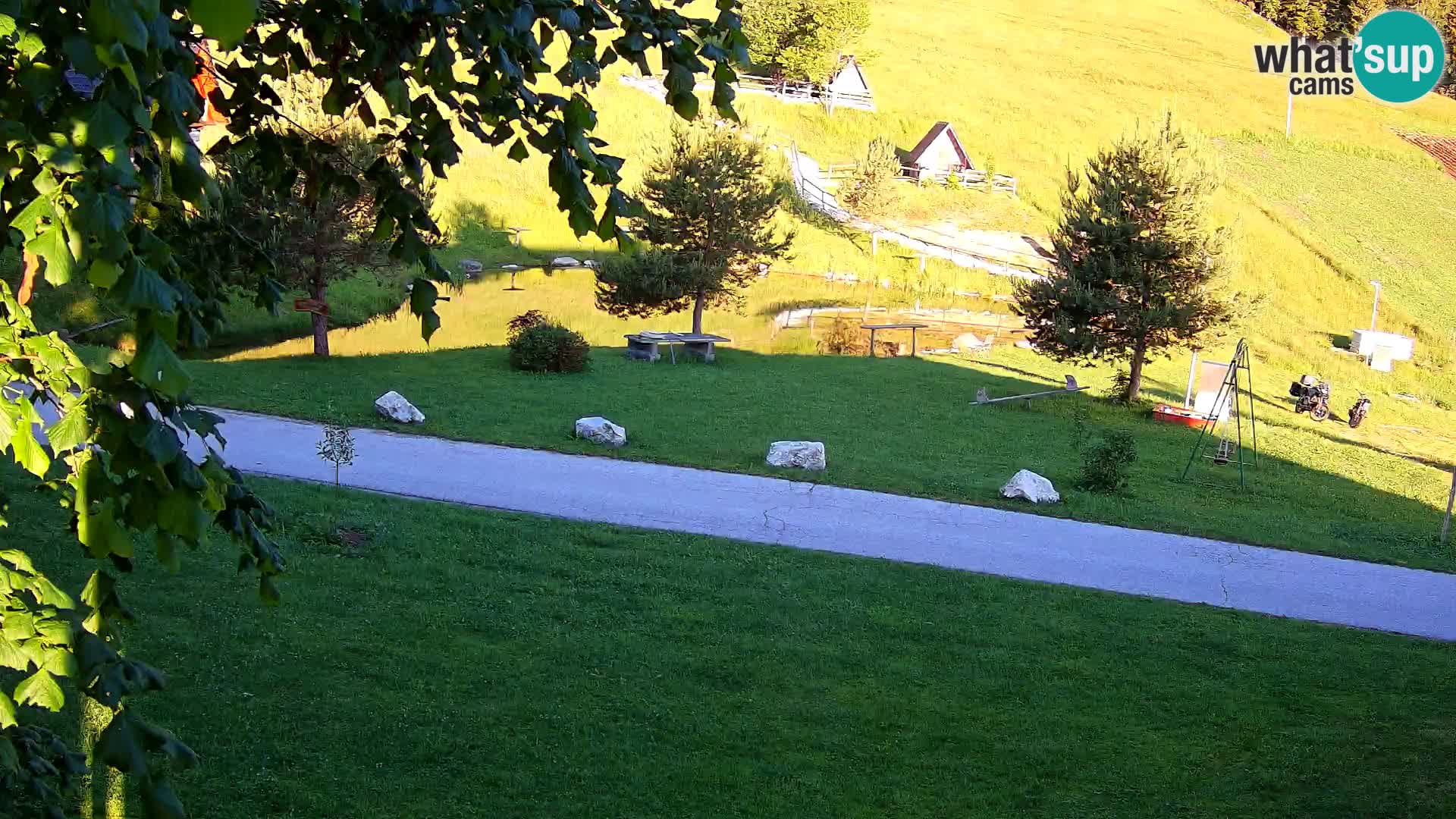 Stagno presso la Fattoria turistica Pr’Vrhovc | webcam in diretta