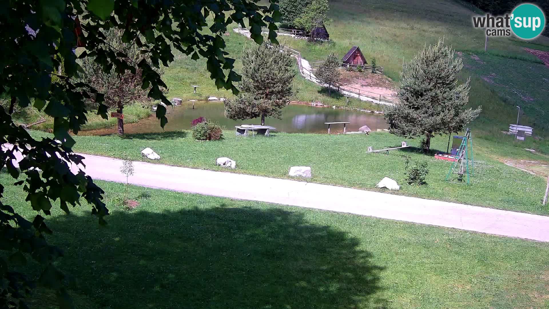 Ribnik na Domačiji Pr’Vrhovc | Spletna kamera
