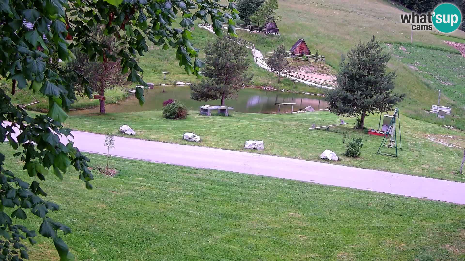 Ribnik na Domačiji Pr’Vrhovc | Spletna kamera