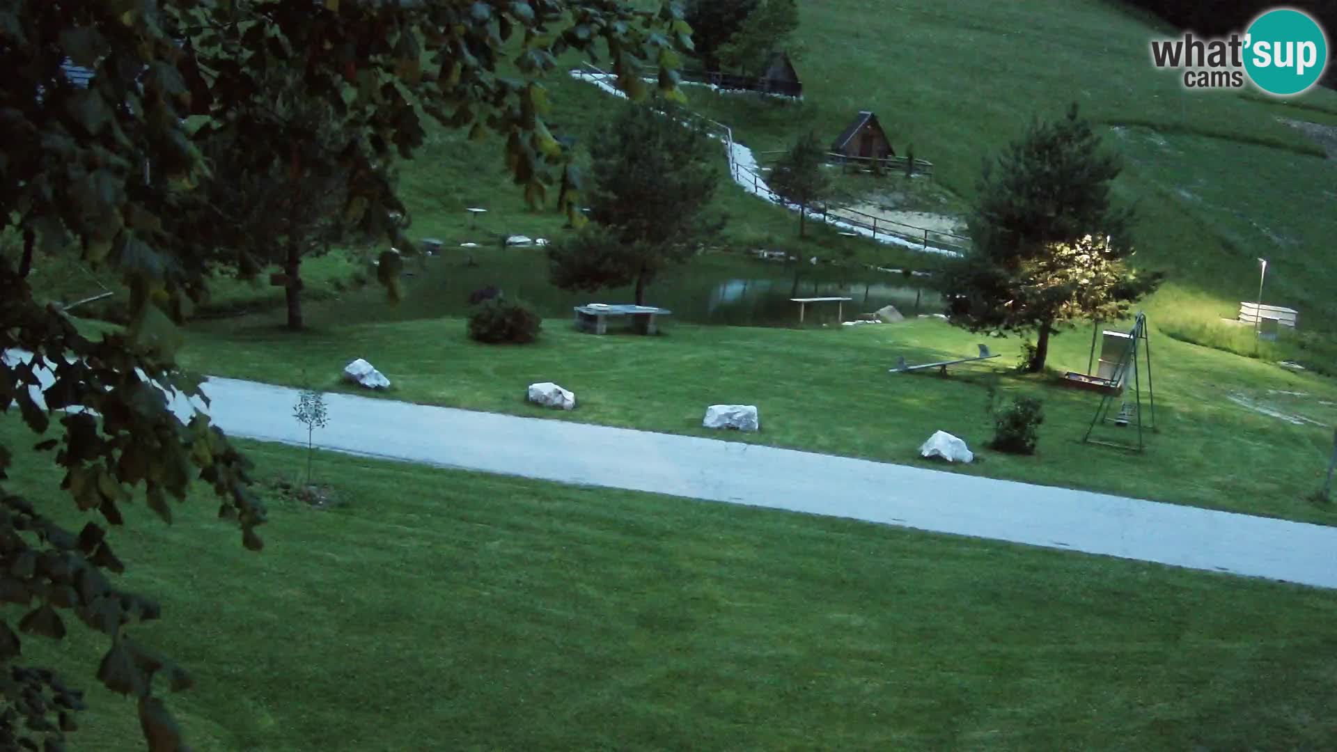Stagno presso la Fattoria turistica Pr’Vrhovc | webcam in diretta