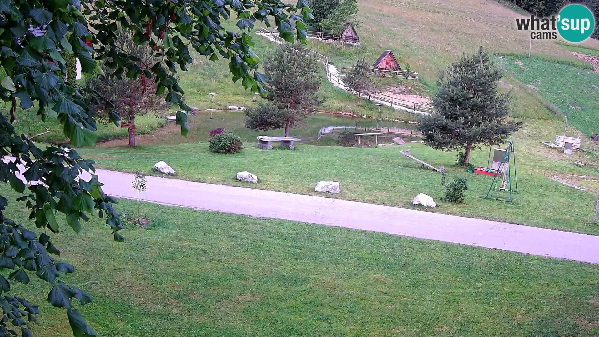 Ribnik na Domačiji Pr’Vrhovc | Spletna kamera