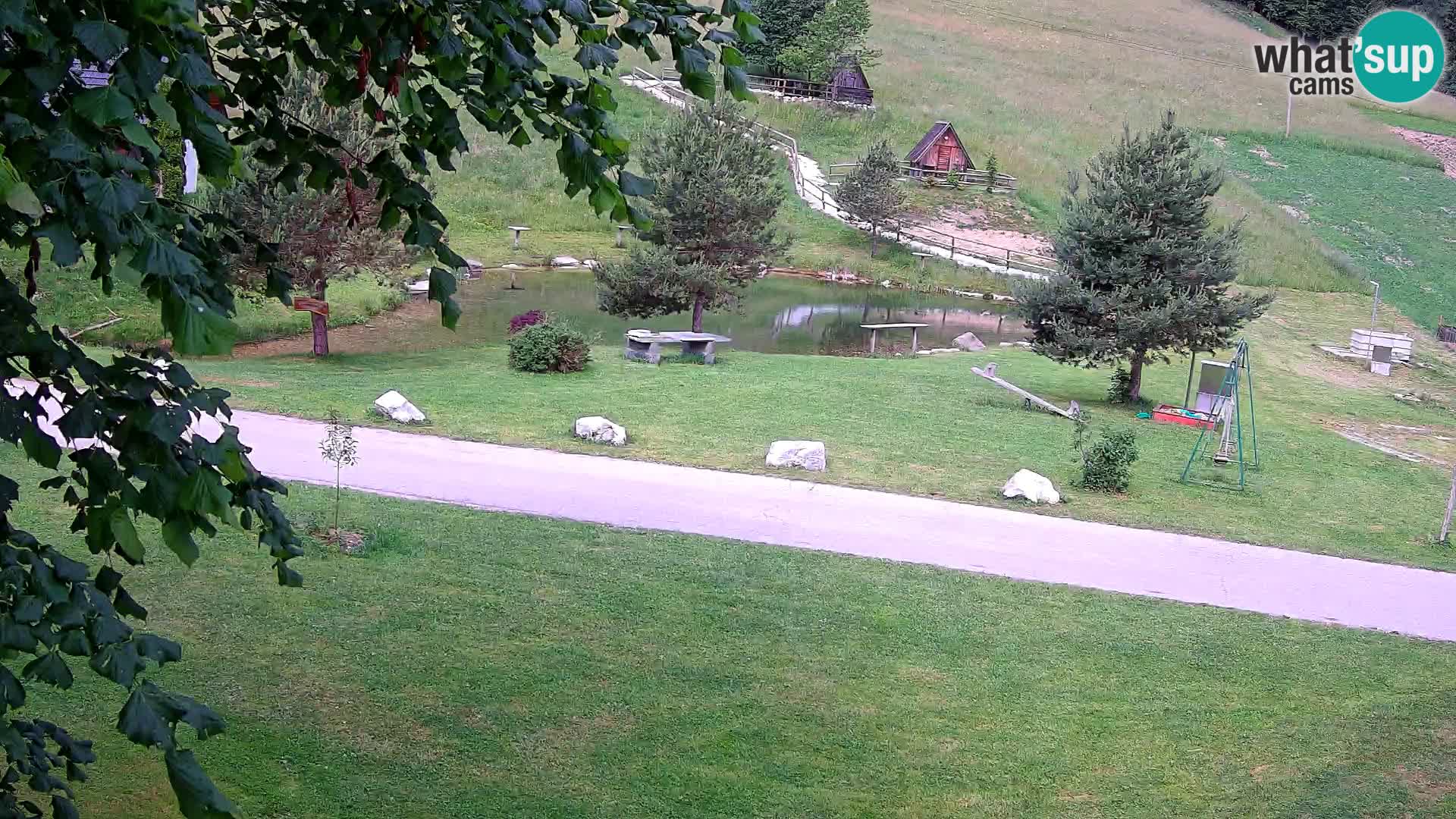 Ribnik na Domačiji Pr’Vrhovc | Spletna kamera