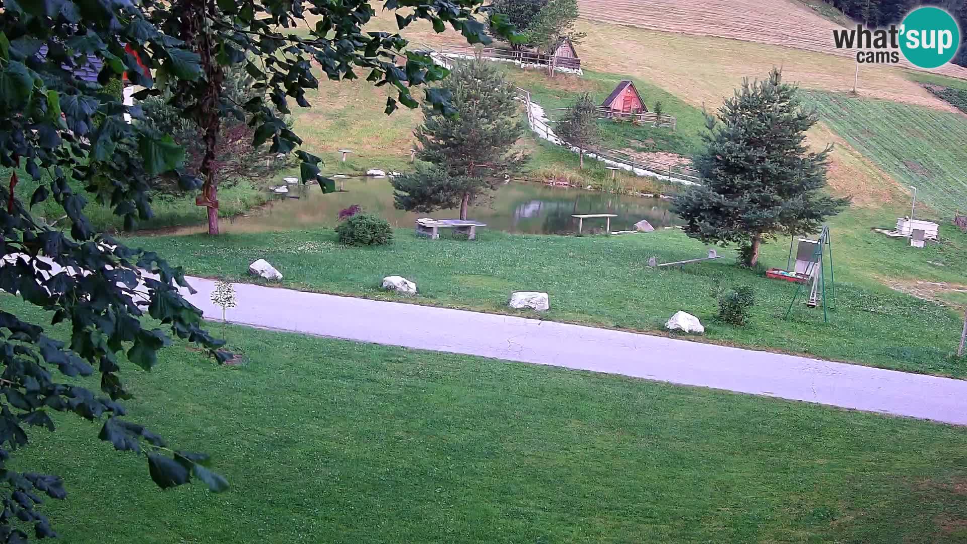 Ribnik na Domačiji Pr’Vrhovc | Spletna kamera