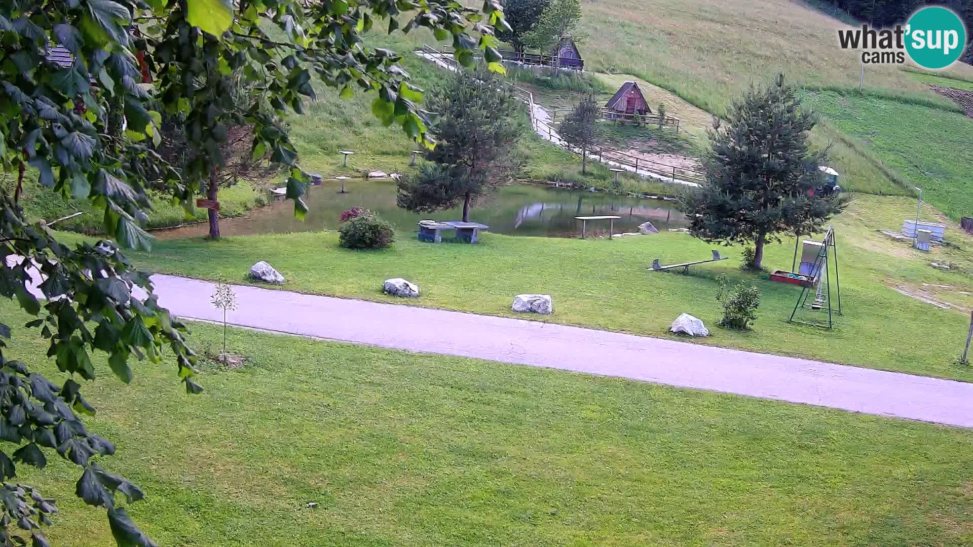 Ribnik na Domačiji Pr’Vrhovc | Spletna kamera