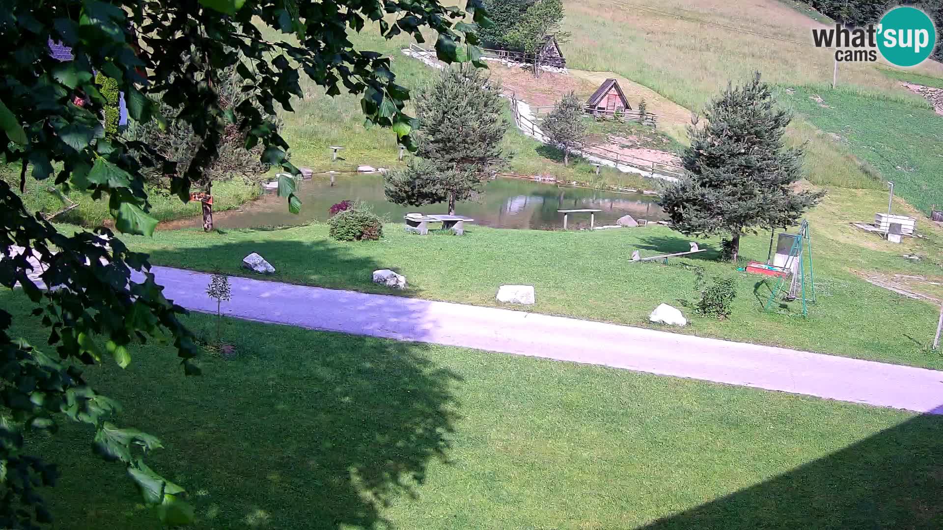 Ribnik na Domačiji Pr’Vrhovc | Spletna kamera
