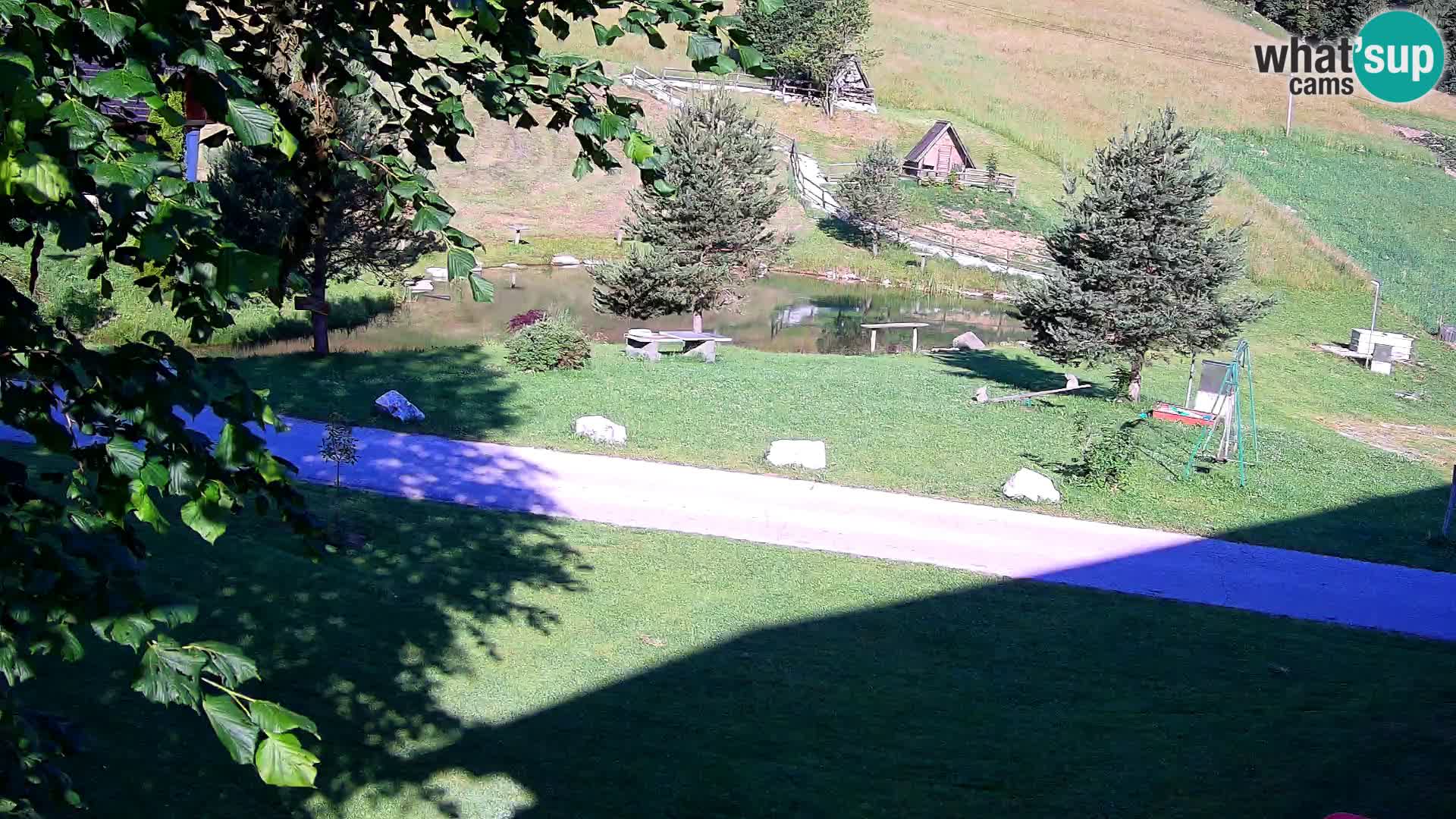 Ribnik na Domačiji Pr’Vrhovc | Spletna kamera