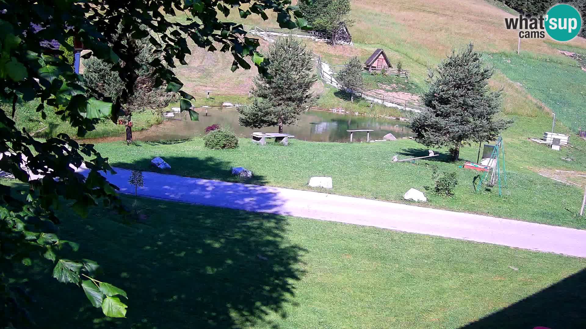 Ribnik na Domačiji Pr’Vrhovc | Spletna kamera